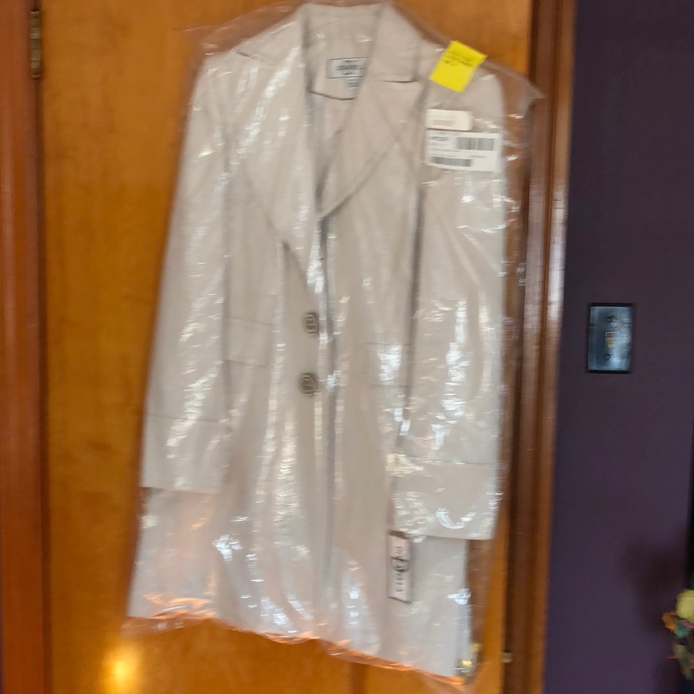Brand new Donatella wool blend fitted walker C